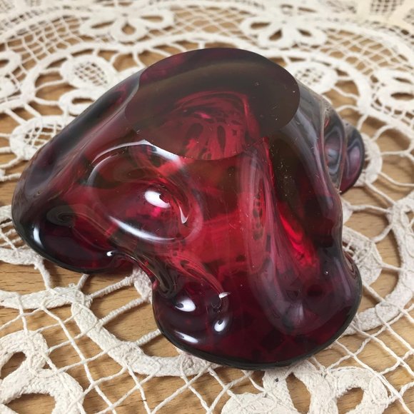 Red Raspberry Murano Ashtray Blown Art Glass - Picture 2 of 11